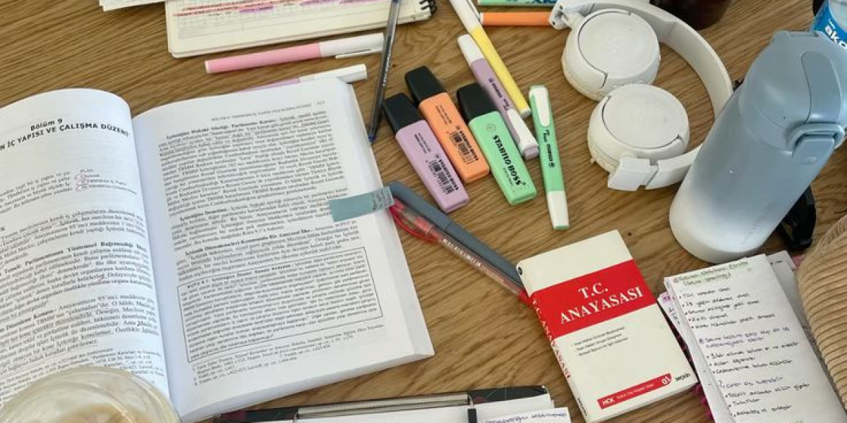 What distinguishes formative assessments from summative examinations in education?