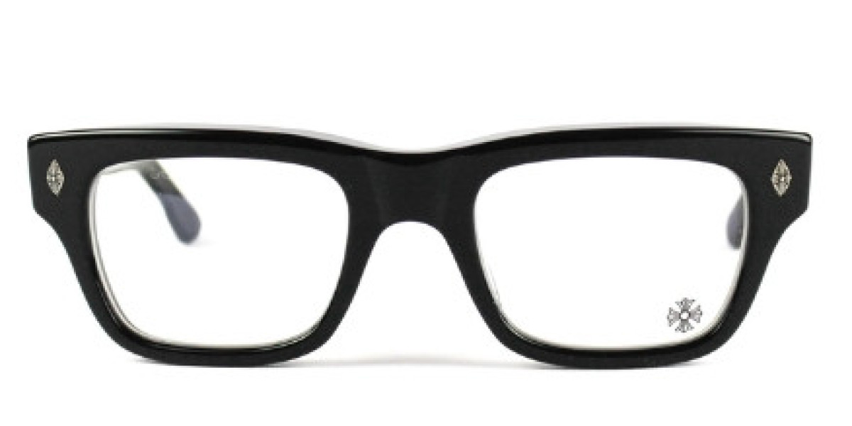 Chrome Hearts Glasses – Authority Bias and How Social Proof Shapes Luxury Perception